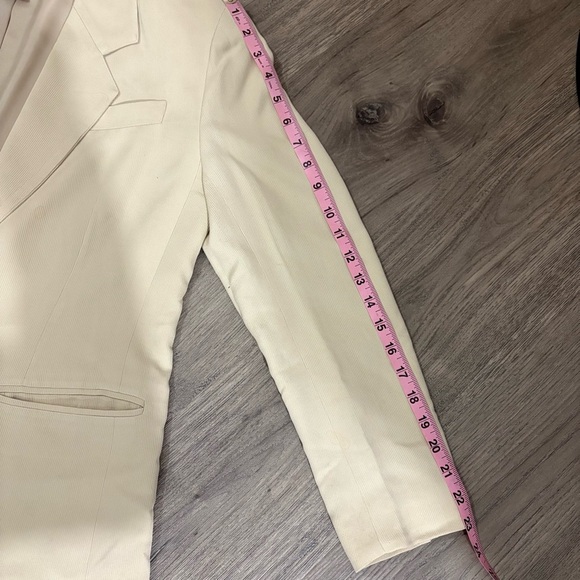 Talbots Petites Women’s Sz 6 Cream Ivory 100% Silk Blazer Jacket Lined Button - Picture 11 of 16